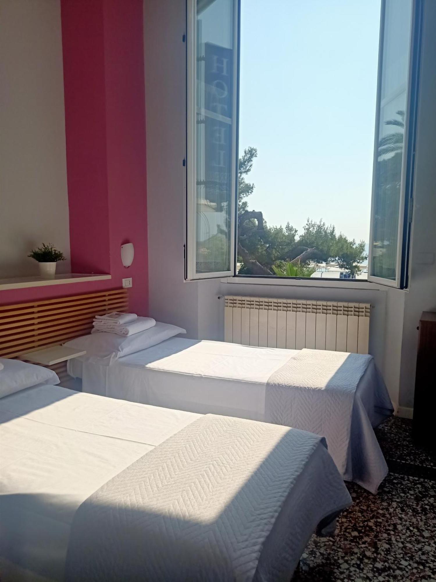 Hotel Serena 아렌자노 외부 사진